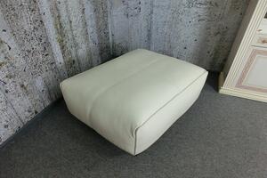 (3441) MENEA kožená stolička krémová