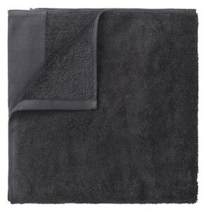 Tmavosivý bavlnený uterák Blomus, 50 x 100 cm