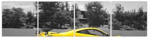 Žlté športové auto - obraz (Obraz 160x40cm)