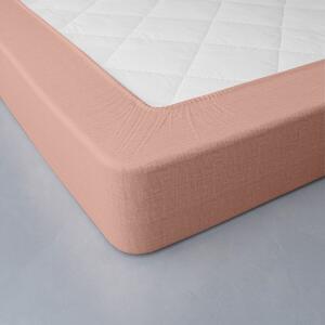 Jednofarebná posteľná bielizeň z ľanu v zapratej úprave