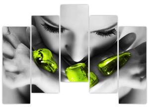 Moderný obraz - zelené kamene v dlani (Obraz 125x90cm)