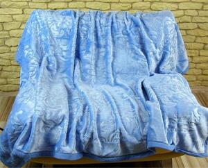 Luxusné deky z akrylu 160 x 210cm svetlo modrá č.37 Modrá
