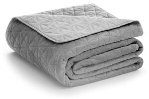 Svetlosivý zamatový prešívaný pléd 170x210 cm Laila – AmeliaHome