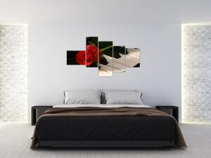 Obraz ruže na klavíri (Obraz 150x85cm)