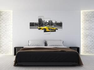 Žlté športové auto - obraz (Obraz 150x85cm)