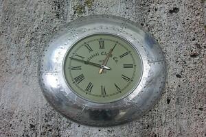 (3449) PLATINUM kovové nástenné hodiny