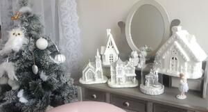 Biely svietiace vianočné domček - 24*16*27cm