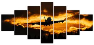 Pristávajúce lietadlo pri západe slnka - obraz (Obraz 210x100cm)