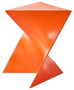 Odkladací stolík oranžový syntetický materiál trojuholníkový geometrický tvar dizajnový moderný štýl obývacia izba spálňa