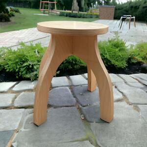 Drevená stolička - hokerlík 30 cm