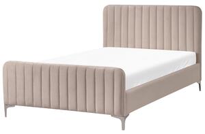 Posteľ sivobéžové zamatové čalúnenie 120 x 200 cm prešívané čelo kovové nohy lamelový rošt moderný dizajn spálňa