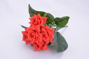 Zväzok umelých kvetín RUŽA červená