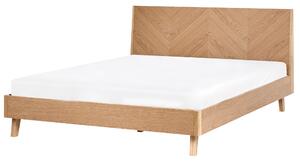 Drevená posteľ svetlohnedá svetlý dub 160 x 200 cm MDF dubová dyha klasický rám postele s čelom