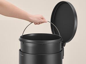 SONGMICS Okrúhly odpadkový kôš Jelis 30 L čierny