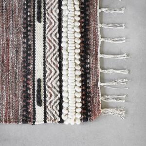 Tkaný koberec s strapcami Tribe