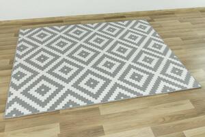Metrážny koberec Romby sivý
