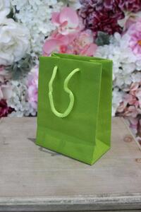 Zelená netkaná darčeková taška 15cm