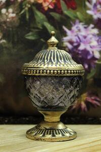 Fialový rustikálny svietnik v skle s kopulou 13cm