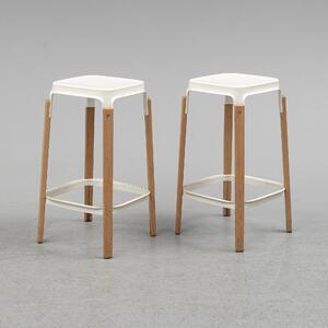 MAGIS - Nízka barová stolička STEELWOOD STOOL - biela s bukovými nohami