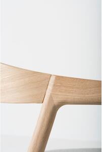 Jedálenská stolička z masívneho dubového dreva s koňakovohnedým sedadlom Gazzda Muna