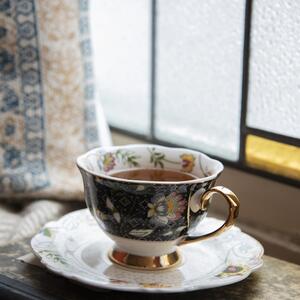 Porcelánová šálka s tanierikom Black Garden - 12*9*6 / Ø 15*2 cm / 200 ml - Clayre & Eef