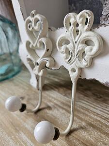 Béžový antik nástenný háčik s ornamentom a porcelánovou knopkou - 6*5*16cm - Chic Antique