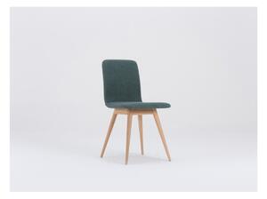 Zelená jedálenská stolička s podnožím z dubového dreva Gazzda Ena