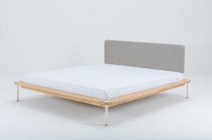 Dvojlôžková posteľ z dubového dreva Gazzda Fina, 160 x 200 cm