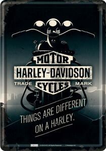 Donga Plechová pohľadnice - Harley-Davidson ( Things Are Different)