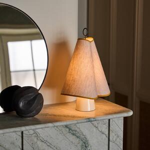 Gubi LED stolová lampa na batériu Hornbæk, béžová/žltá, plátno, Krémová / jantárovo žltá, Obývacia izba / jedáleň, Keramický, Dizajn, Stojacie svietidlo