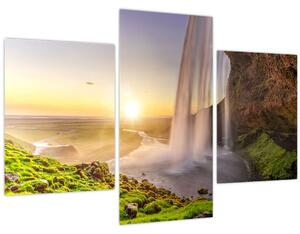 Obraz - Seljalandsfoss spoza vnútra jaskyne (90x60 cm)