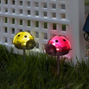 Solárne záhradné svietidlo LED – dekoratívna lampa v tvare lienky pre vonkajšie použitie – červená/žltá – 1 studená biela LED – s kolíkom do zeme – automatické zapínanie/vypínanie – atmosférické osvetlenie pre záhradu [11240B]