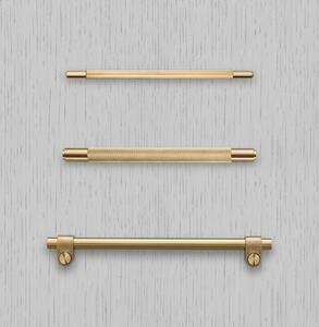 Buster + Punch BUSTER+PUNCH Pull Bar / Cast / Small - úchytka FARBA: Brass