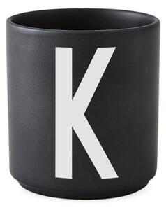 Čierny porcelánový hrnček Design Letters Alphabet K, 250 ml