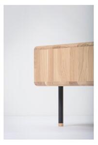 Nočný stolík z dubového dreva s čiernou zásuvkou Gazzda Fina