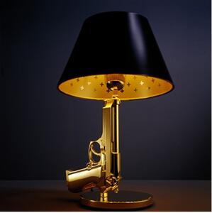 Flos - Gun Bedside Stolová Lampa Gold - Lampemesteren