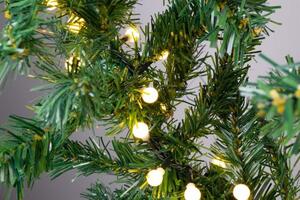 Nexos 57411 Vianočná dekorácia - girlanda s osvetlením 2,7 m - 200 LED teple biela