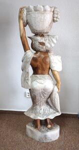 Socha Žena s košíkom exotické drevo Suar, ručná práca