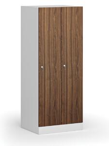 Šatníková skrinka znížená, 2 oddiely, 1500 x 600 x 500 mm, cylindrický zámok, laminované dvere, orech