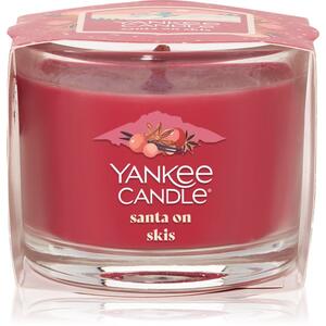 Yankee Candle Santa On Skis votívna sviečka glass 37 g