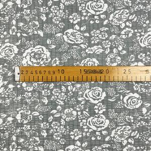 Ervi bavlna-krep š.240 cm - Kvety na šedom č.26550-4, metráž
