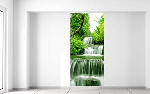 Fototapeta Vodopád v dažďovom pralese Materiál: Samolepiaca, Veľkosť: 95 x 205 cm