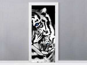 Gario Fototapeta na dvere Čiernobiely tiger a tigrík Veľkosť: 95 x 205 cm, Materiál: Samolepiaca