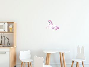 Nálepka na stenu pre deti Ležiaci koník Veľkosť: 100 x 100 cm