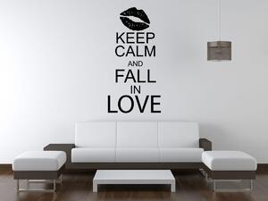 Nálepka na stenu Keep calm and fall in love Farba: Levanduľová, Rozmery: 50 x 100 cm
