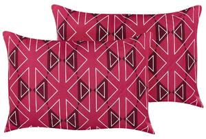 Sada 2 záhradných vankúšov ružová polyester geometrický vzor 40 x 60 cm obdĺžniková moderný štýl vonkajšia terasa vodoodolná