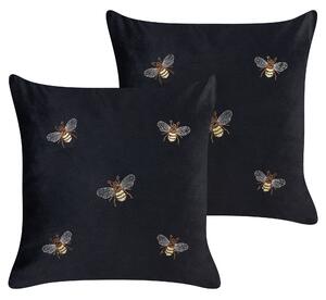 Sada 2 dekoratívnych vankúšov čierna so vzorom včiel 45 x 45 cm zamatové polyester moderný glamour štýl dekoračné doplnky