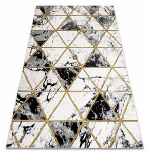 Koberec EMERALD exkluzívny 1020 glamour, styl marmur, trojuholníky čierny / zlatý