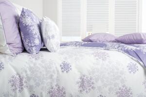 Glamonde luxusné obliečky Cristiana vo fialovomodrej kombinácií s bielou a kvetmi. Jemné a mladistvé! 140×220 cm