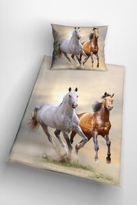 Glamonde luxusné obliečky Horse s fotkou cválajúcich koní pre deti a mládež. Potešia aj duchom mladých! 140×200 cm